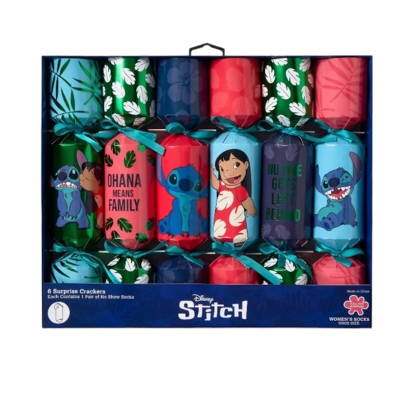 BNIB Disney Surprise Cracker Sock Set (6 crackers with sock- Lilo & Stitch) - Picture 1 of 3